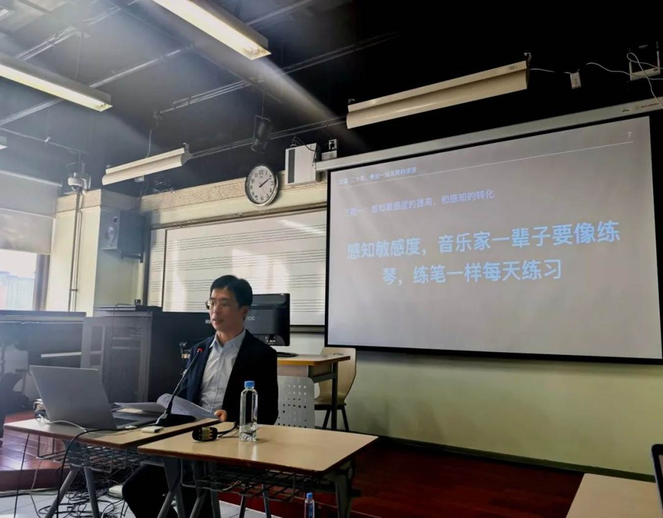 https://mmbiz.qpic.cn/sz_mmbiz_jpg/CZf23wichcjHnGNLOic8dicOkiab1tXtygo3XuicA6mGqWtREdFNHdzlXUnzsuvshnhW1KEojoo3YTHYxCI39iazNCmA/640?wx_fmt=jpeg